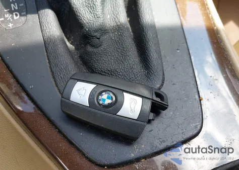 2009 BMW 328I xDrive z USA, uszkodzony, nr VIN WBAPK53529A513882